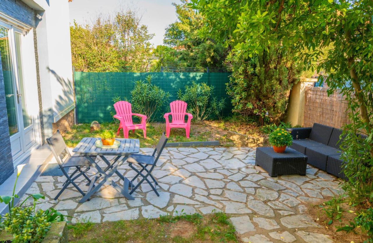 Studio Au Calme Tout Confort Proche Des Plages - Jardin Wifi Parking Fréjus 外观 照片
