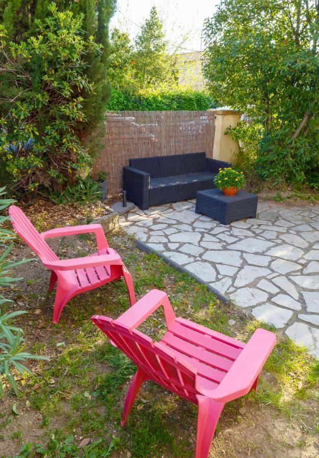 Studio Au Calme Tout Confort Proche Des Plages - Jardin Wifi Parking Fréjus 外观 照片